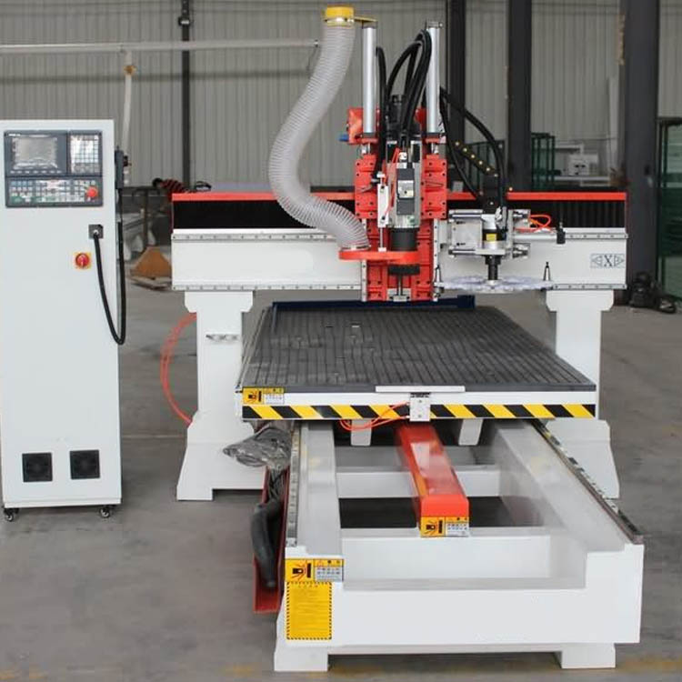 Moving Table CNC Router Machine
